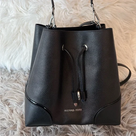 Michael Kors Black Leather Bucket Bag - Picture 13 of 16